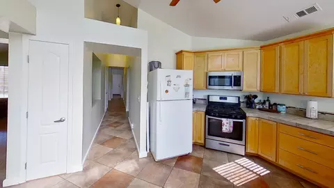 1762 Mesa Dr E, Lancaster, CA 93535 photo 13