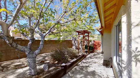 1762 Mesa Dr E, Lancaster, CA 93535 photo 43