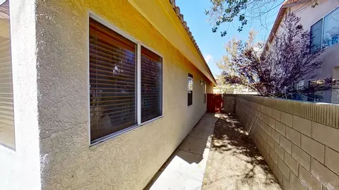 1762 Mesa Dr E, Lancaster, CA 93535 photo 41