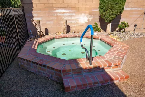 43946 Fenner Ave, Lancaster, CA 93536 photo 3