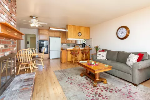 43946 Fenner Ave, Lancaster, CA 93536 photo 17