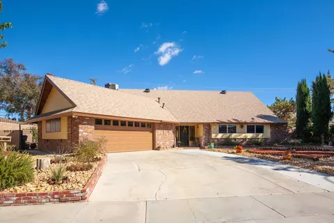 43946 Fenner Ave, Lancaster, CA 93536 photo 6