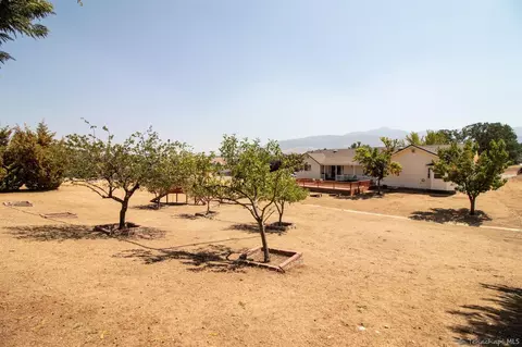 21209 Ridgeway Dr, Tehachapi, CA 93561 photo 42
