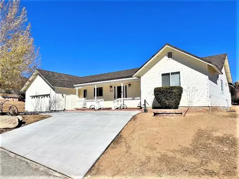 21209 Ridgeway Dr, Tehachapi, CA 93561 photo 1