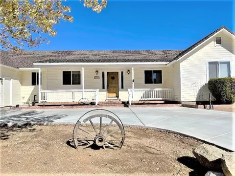 21209 Ridgeway Dr, Tehachapi, CA 93561 photo 3