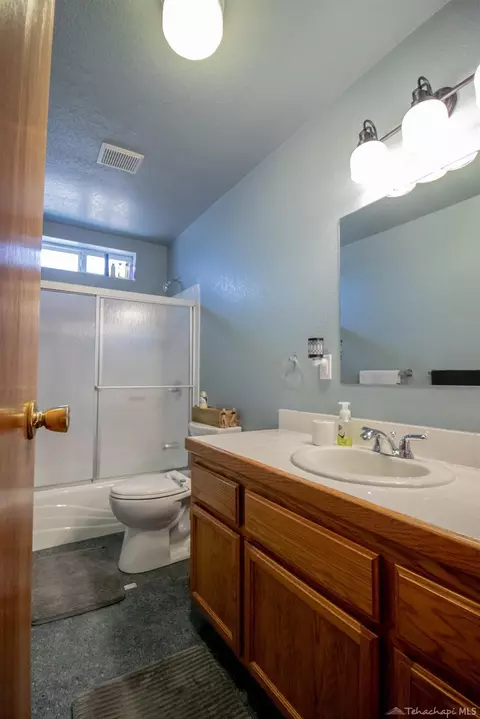 21209 Ridgeway Dr, Tehachapi, CA 93561 photo 33