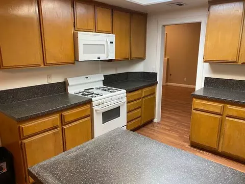 44262 Halcom Ave, Lancaster, CA 93536 photo 7