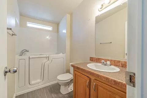 48243 90th St W, Lancaster, CA 93536 photo 10