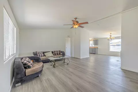 48243 90th St W, Lancaster, CA 93536 photo 6