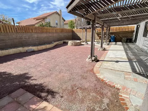 3236 Ave S-4, Palmdale, CA 93552 photo 4