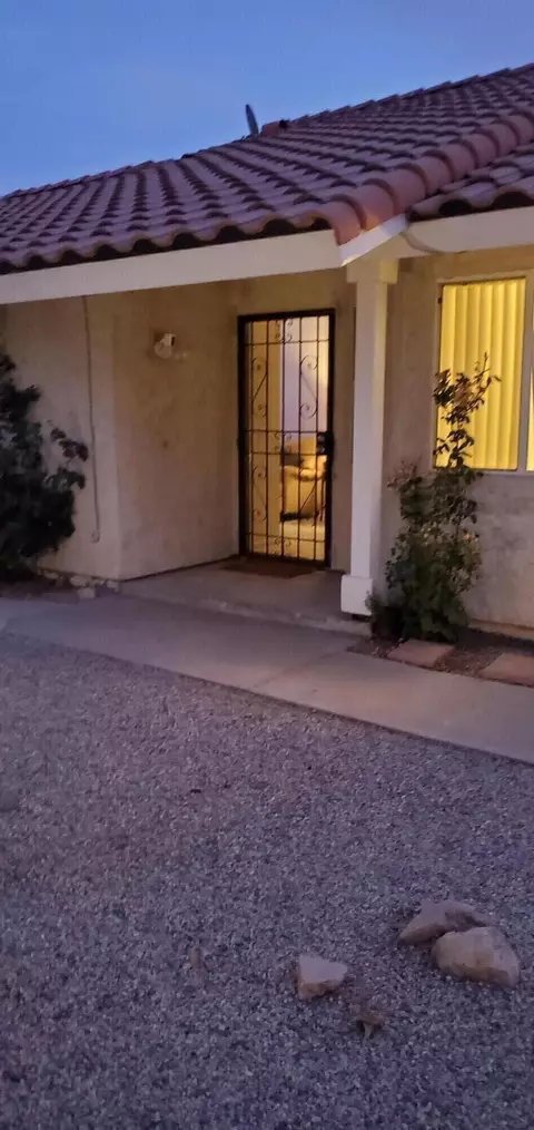 37050 32nd St E, Palmdale, CA 93550 photo 10