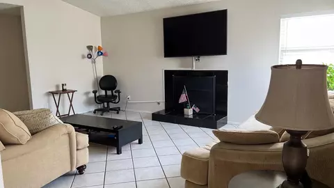 37050 32nd St E, Palmdale, CA 93550 photo 5