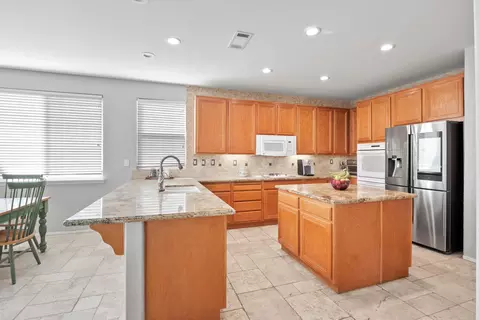 42340 Ridge View Dr, Lancaster, CA 93536 photo 11