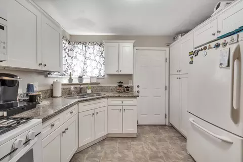 38720 12th St E, Palmdale, CA 93550 photo 14