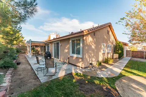 328 Bogie St, Palmdale, CA 93551 photo 21