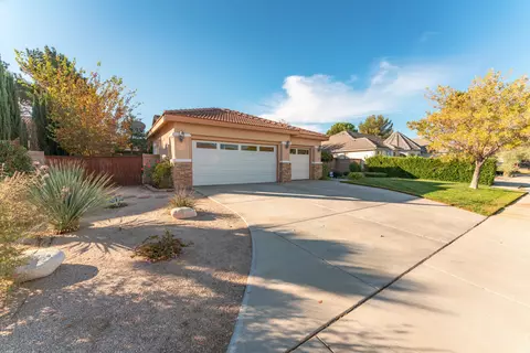 328 Bogie St, Palmdale, CA 93551 photo 3