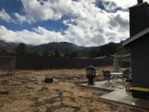 21950 Berne St, Tehachapi, CA 93561 photo 17