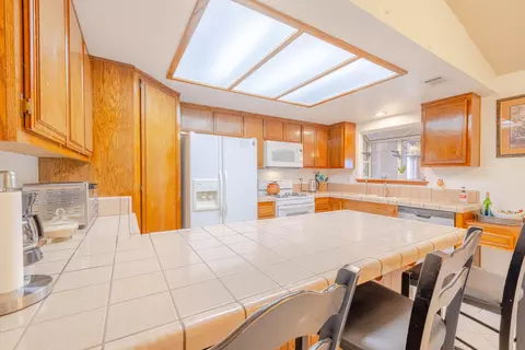12728 Running Deer Rd, Apple Valley, CA 92308 photo 14