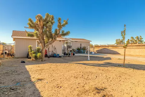 42729 22nd St W, Lancaster, CA 93536 photo 3