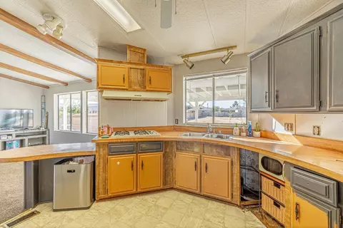 42729 22nd St W, Lancaster, CA 93536 photo 8