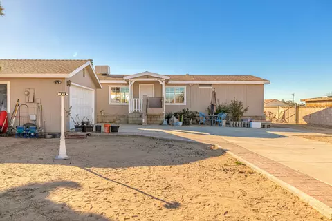 42729 22nd St W, Lancaster, CA 93536 photo 2