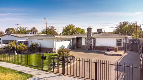 45350 Genoa Ave, Lancaster, CA 93534 photo 2