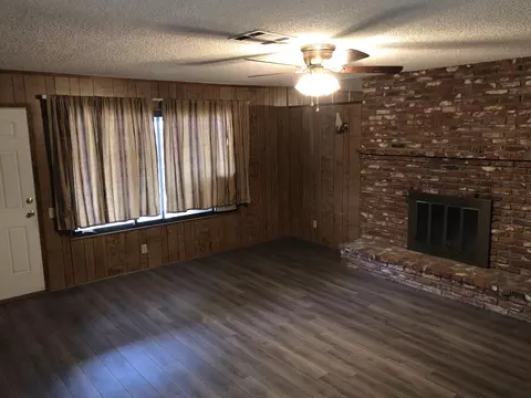 620 Ave J5 E, Lancaster, CA 93535 photo 4