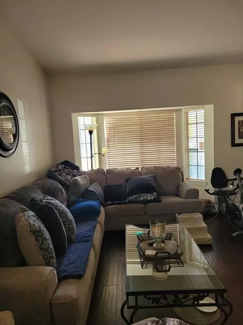 3141 Softwood Ct, Lancaster, CA 93536 photo 5