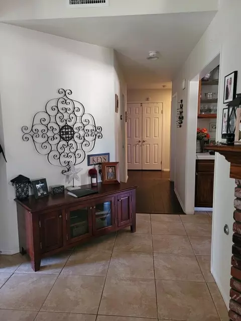 3141 Softwood Ct, Lancaster, CA 93536 photo 2
