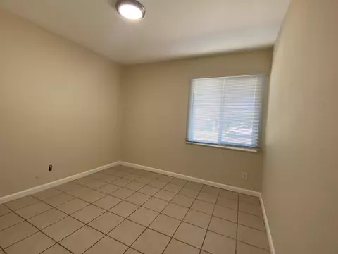 332 Kildare St E, Lancaster, CA 93535 photo 13