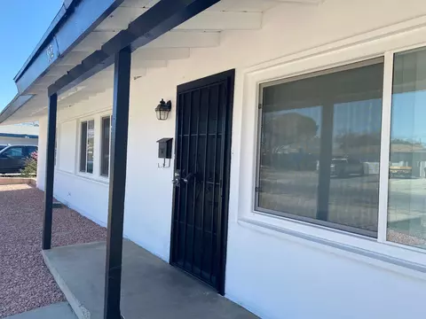 332 Kildare St E, Lancaster, CA 93535 photo 3