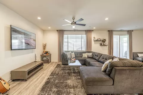 4431 Jackman St W, Lancaster, CA 93536 photo 8