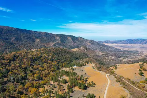 17021 Matterhorn Dr, Tehachapi, CA 93561 photo 17