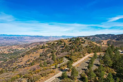 17021 Matterhorn Dr, Tehachapi, CA 93561 photo 26