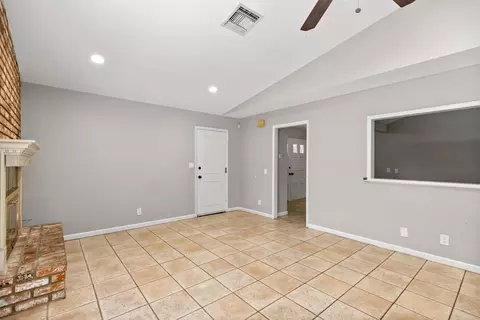 43748 Secure Pl, Lancaster, CA 93536 photo 12