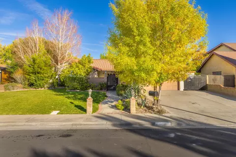 43748 Secure Pl, Lancaster, CA 93536 photo 2