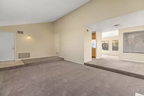 600 Ave J 4 E, Lancaster, CA 93535 photo 4