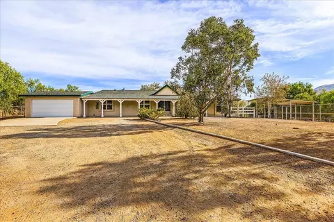 32570 Accord Pl, Acton, CA 93510 photo 1