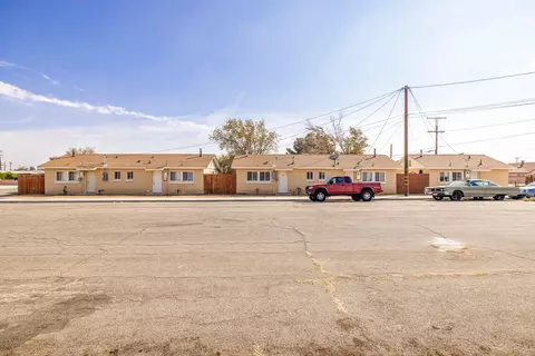 15661 M St, Mojave, CA 93501 photo 1