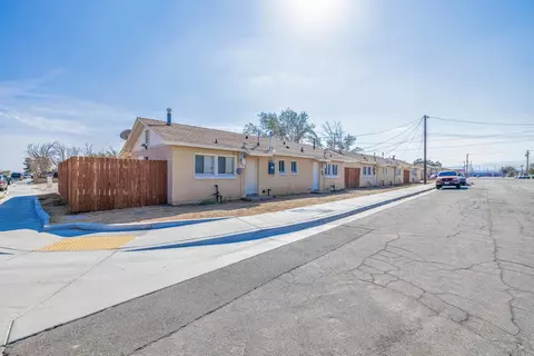 15661 M St, Mojave, CA 93501 photo 2