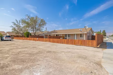 15661 M St, Mojave, CA 93501 photo 3