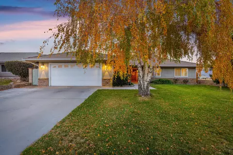 1001 Hickory Ave, Tehachapi, CA 93561 photo 2