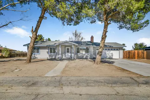 15623 Valeport Ave, Lancaster, CA 93535 photo 1