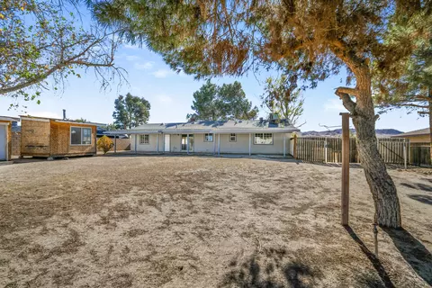 15623 Valeport Ave, Lancaster, CA 93535 photo 19