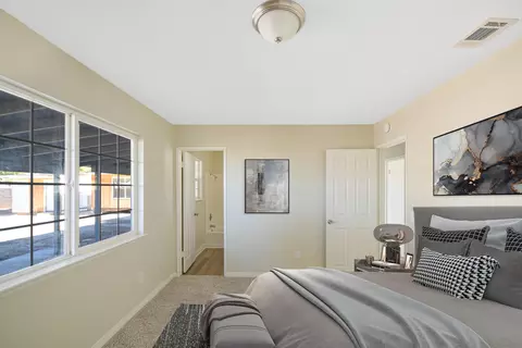 15623 Valeport Ave, Lancaster, CA 93535 photo 8