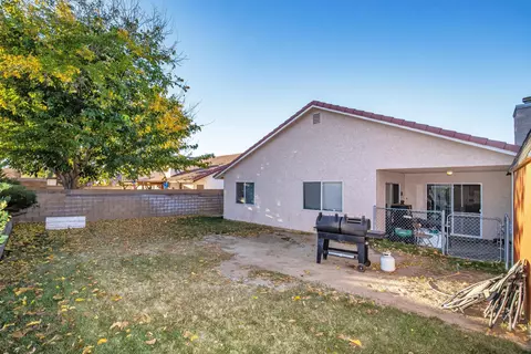 752 Ave J 9 E, Lancaster, CA 93535 photo 26