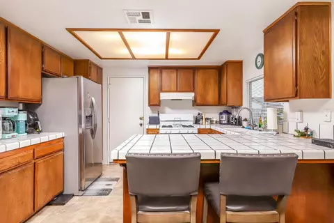 752 Ave J 9 E, Lancaster, CA 93535 photo 13