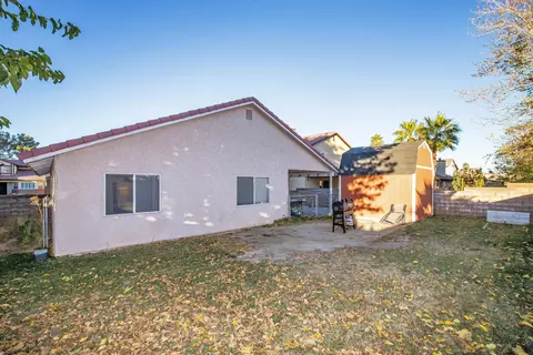 752 Ave J 9 E, Lancaster, CA 93535 photo 27