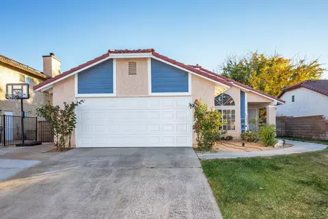 752 Ave J 9 E, Lancaster, CA 93535 photo 2