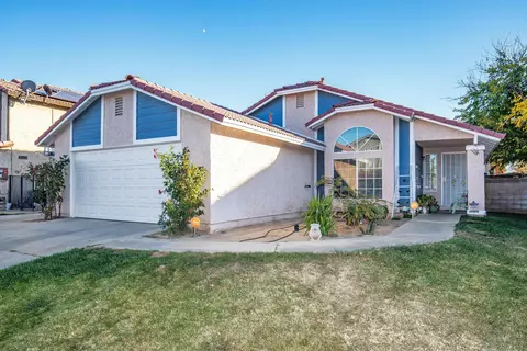 752 Ave J 9 E, Lancaster, CA 93535 photo 1